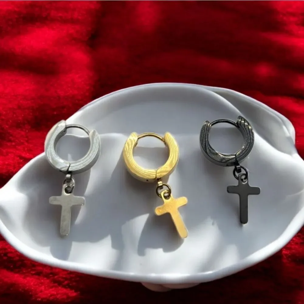 Boutique ✝️ three